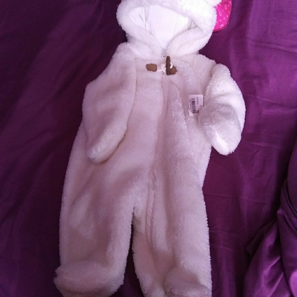 NWT Carter's infant snow suit white size 3mnths